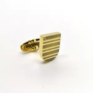 Boutons de manchette de Beauffort dorés – Arte Del Fai